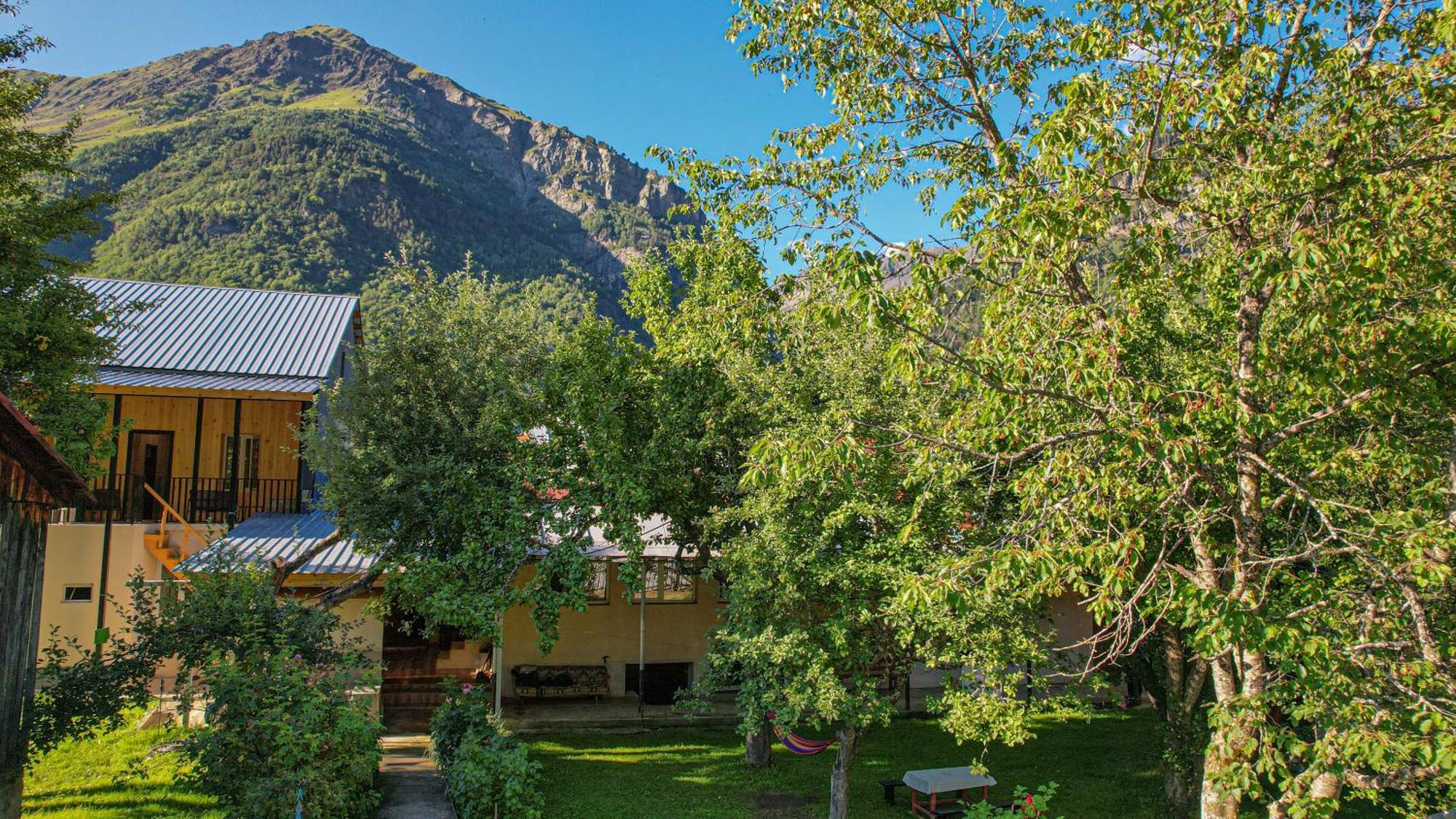 Givi Kakhiani'S Guesthouse Zhabeshi Exteriér fotografie