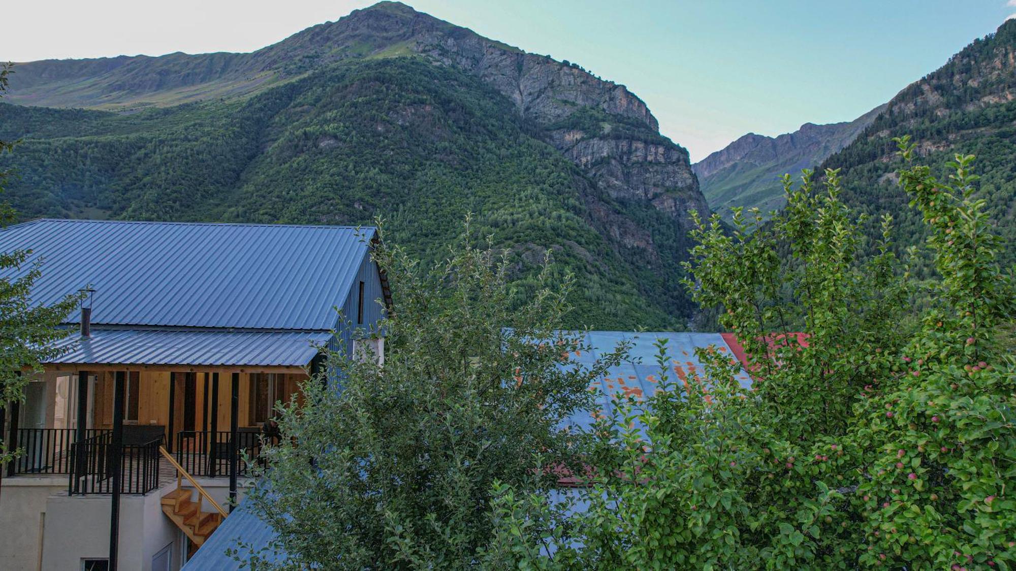 Givi Kakhiani'S Guesthouse Zhabeshi Exteriér fotografie
