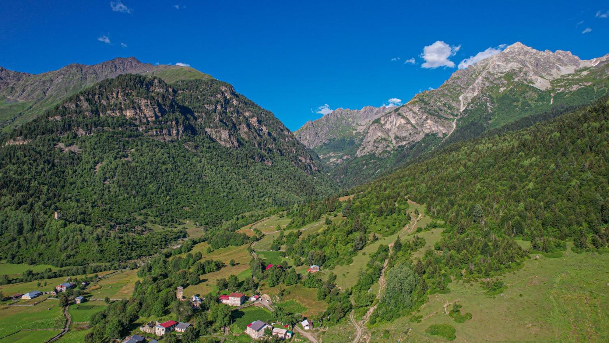 Givi Kakhiani'S Guesthouse Zhabeshi Exteriér fotografie
