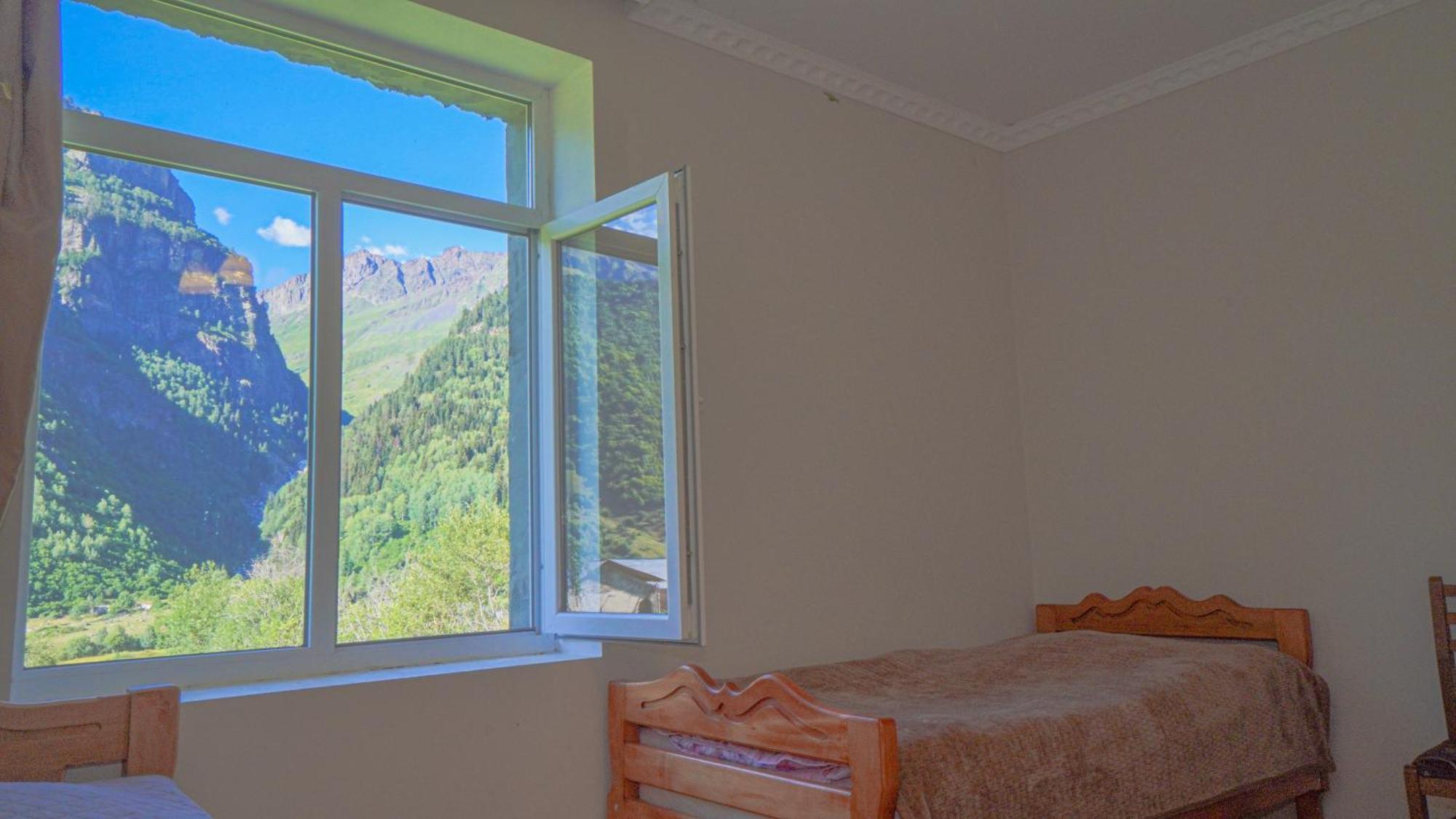 Givi Kakhiani'S Guesthouse Zhabeshi Exteriér fotografie